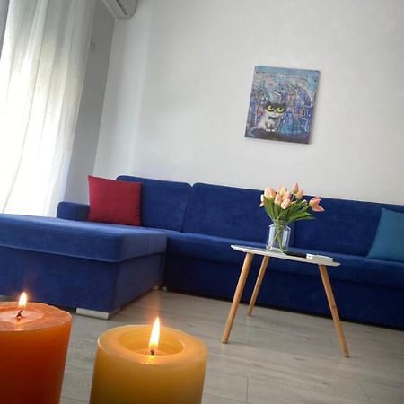 Rock Apartments ساراندا المظهر الخارجي الصورة